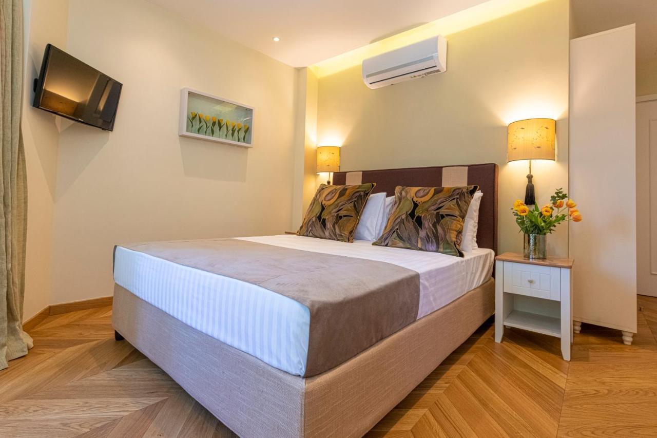 Ipelhome - Plaka Boutique Apartments Атина Екстериор снимка