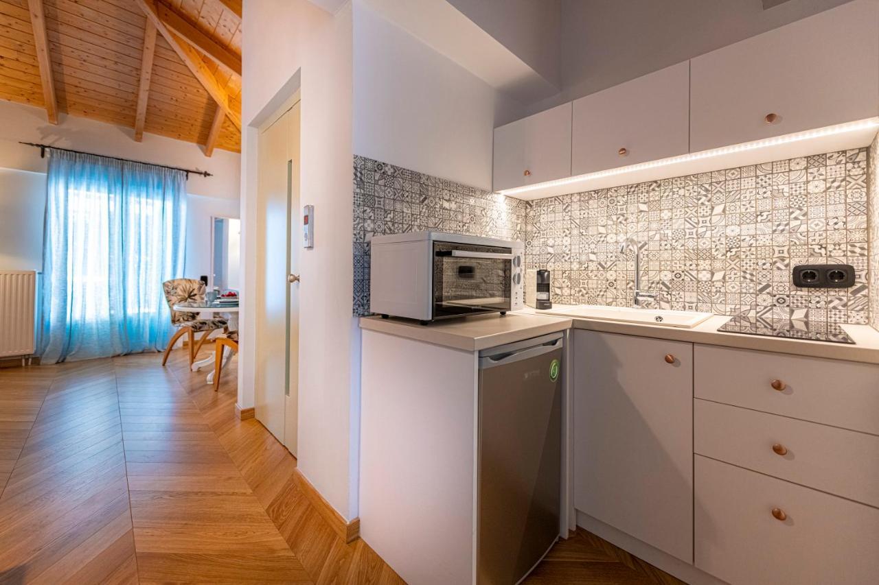 Ipelhome - Plaka Boutique Apartments Атина Екстериор снимка