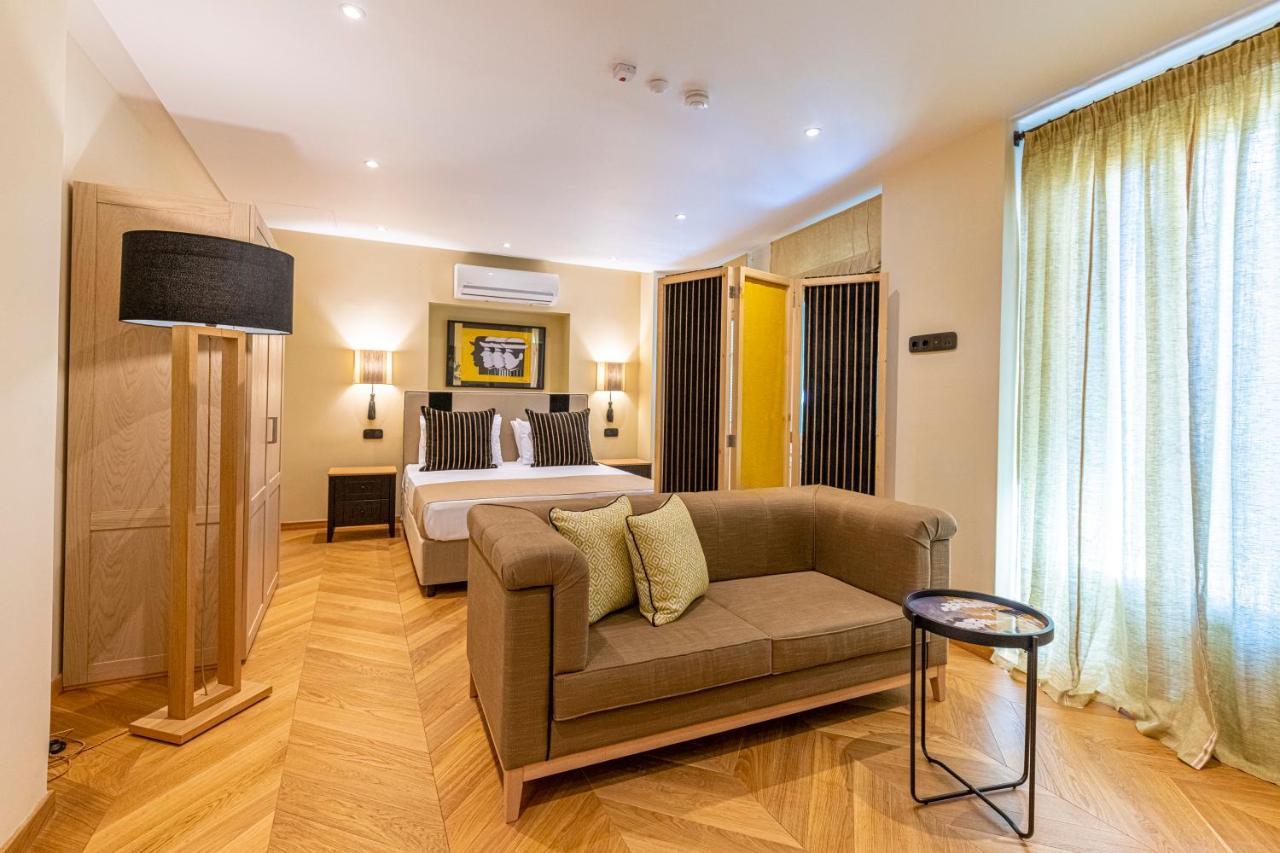 Ipelhome - Plaka Boutique Apartments Атина Екстериор снимка