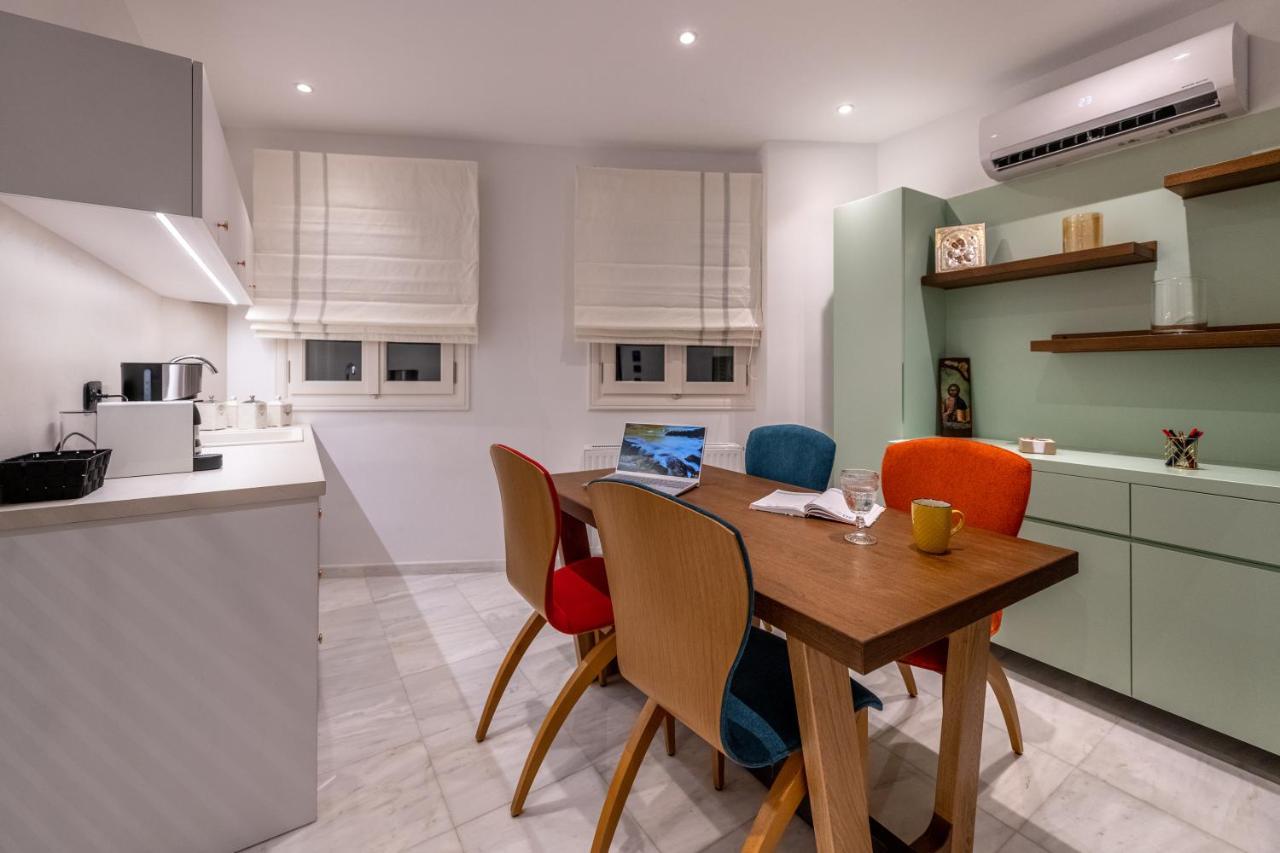 Ipelhome - Plaka Boutique Apartments Атина Екстериор снимка